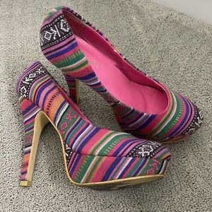 Pink tribal platform heels